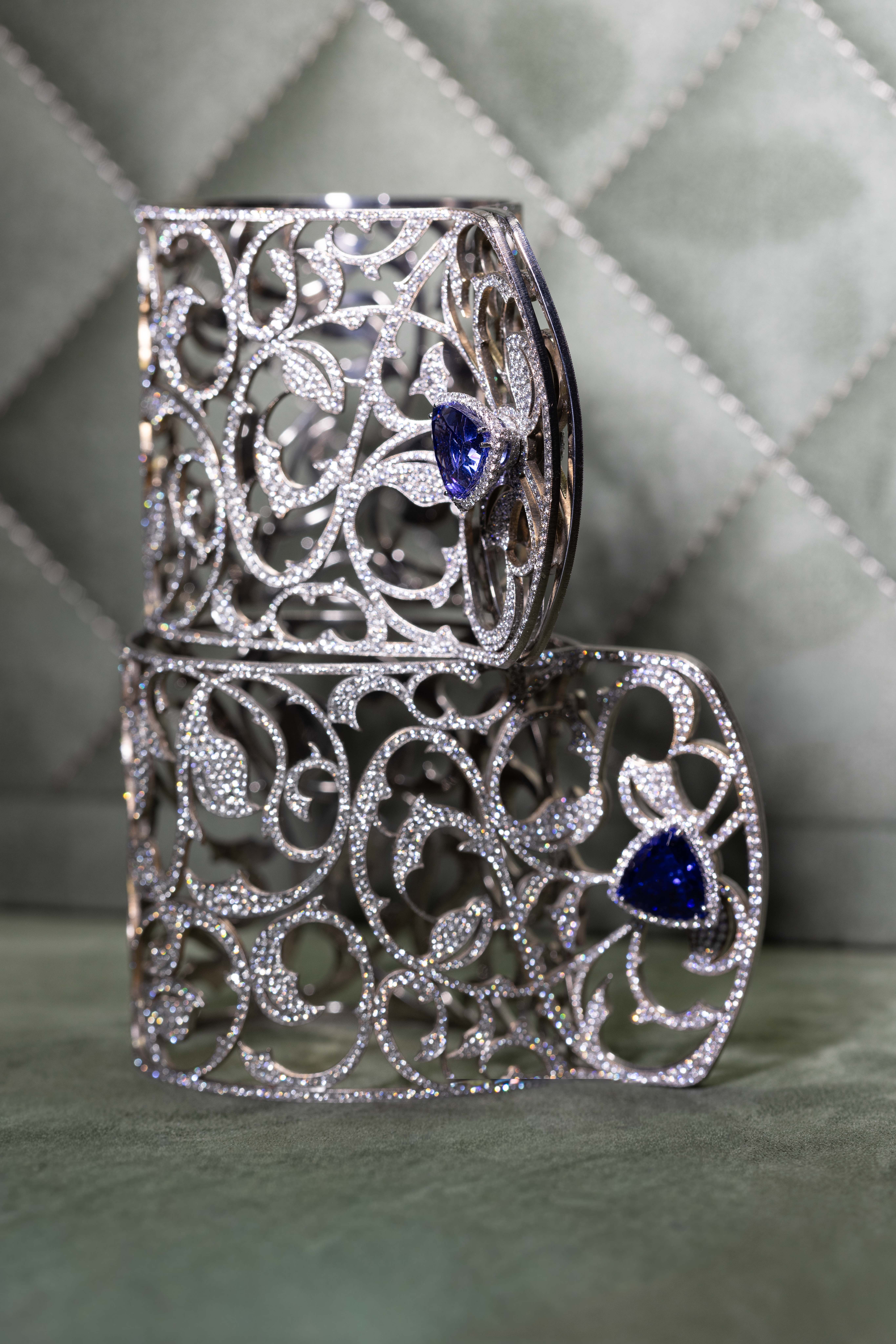 Decorative jewellery piece